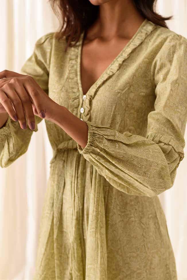 Striped casual dress With Ruffle Detailing