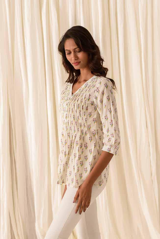 FLORAL PRINT IVORY TOP