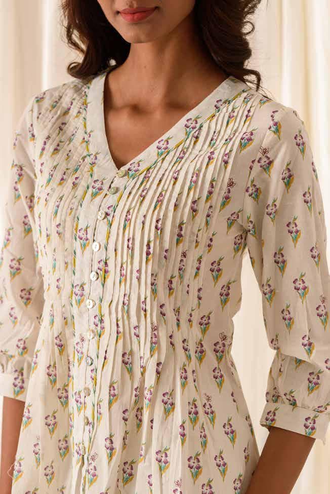 FLORAL PRINT IVORY TOP