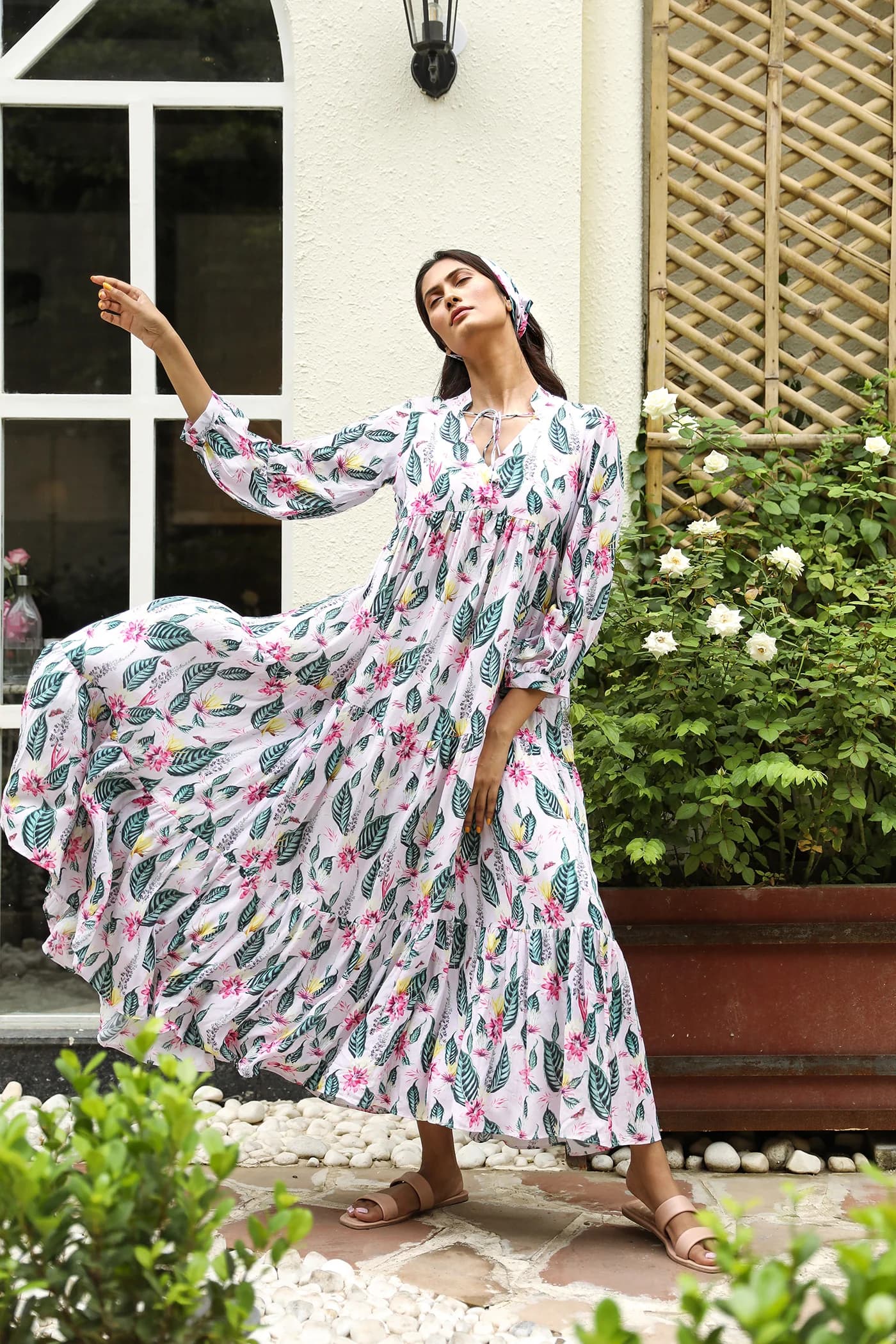 LEAF PRINT V NECK FLARED WRAP  DRESS