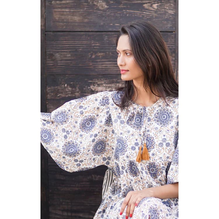 WHITE FLORAL PRINTED BOHO SUMMER BEACH MINI DRESS