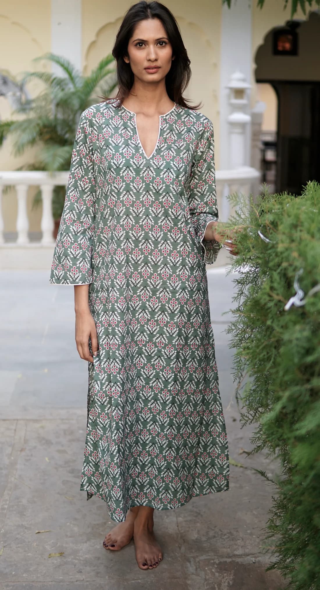 GREEN COTTON BLOCK PRINTED SPLIT V NECK BEACH KAFTAN