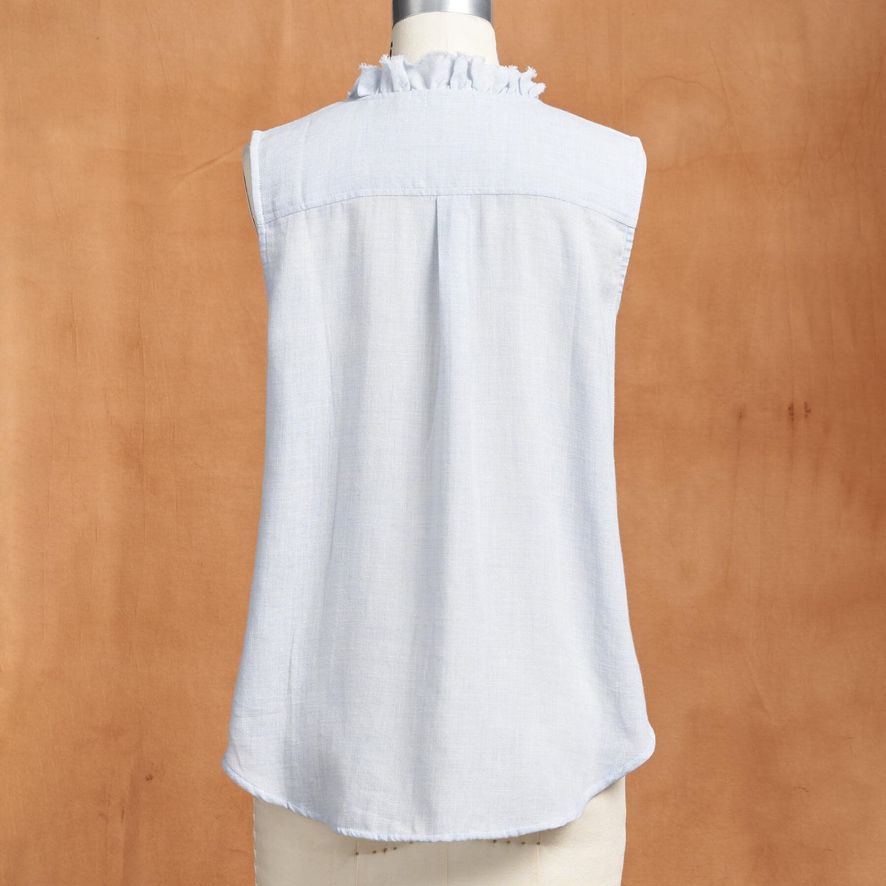 WHITE RUFFLE TOP