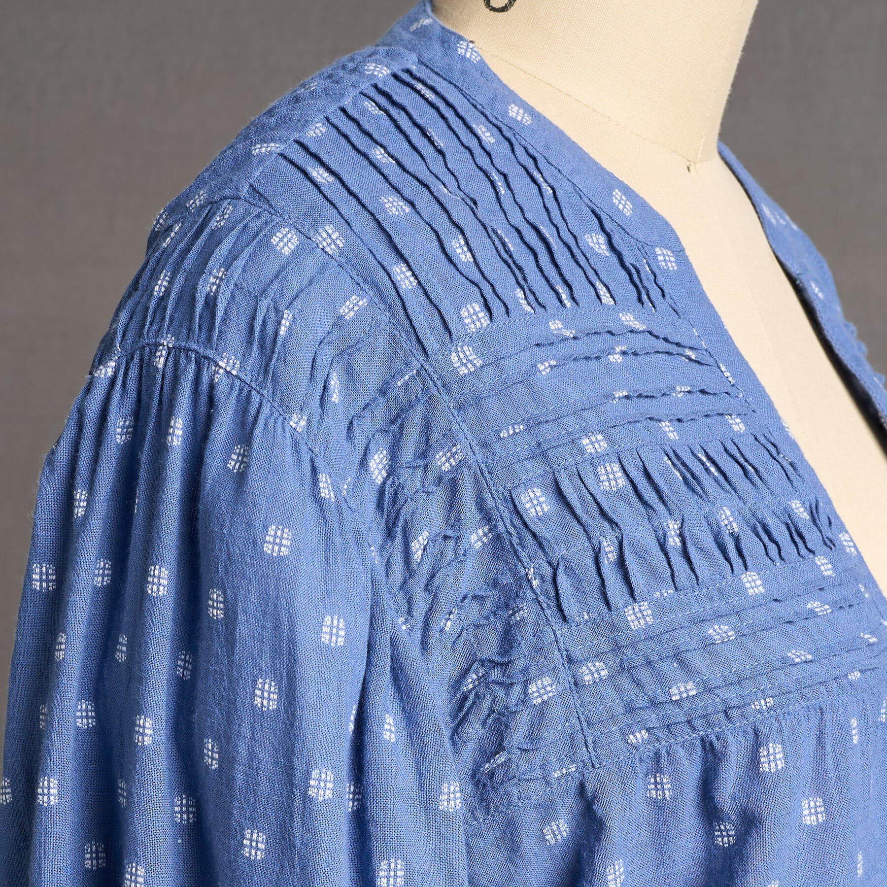 INDIGO PULLOVER TOP
