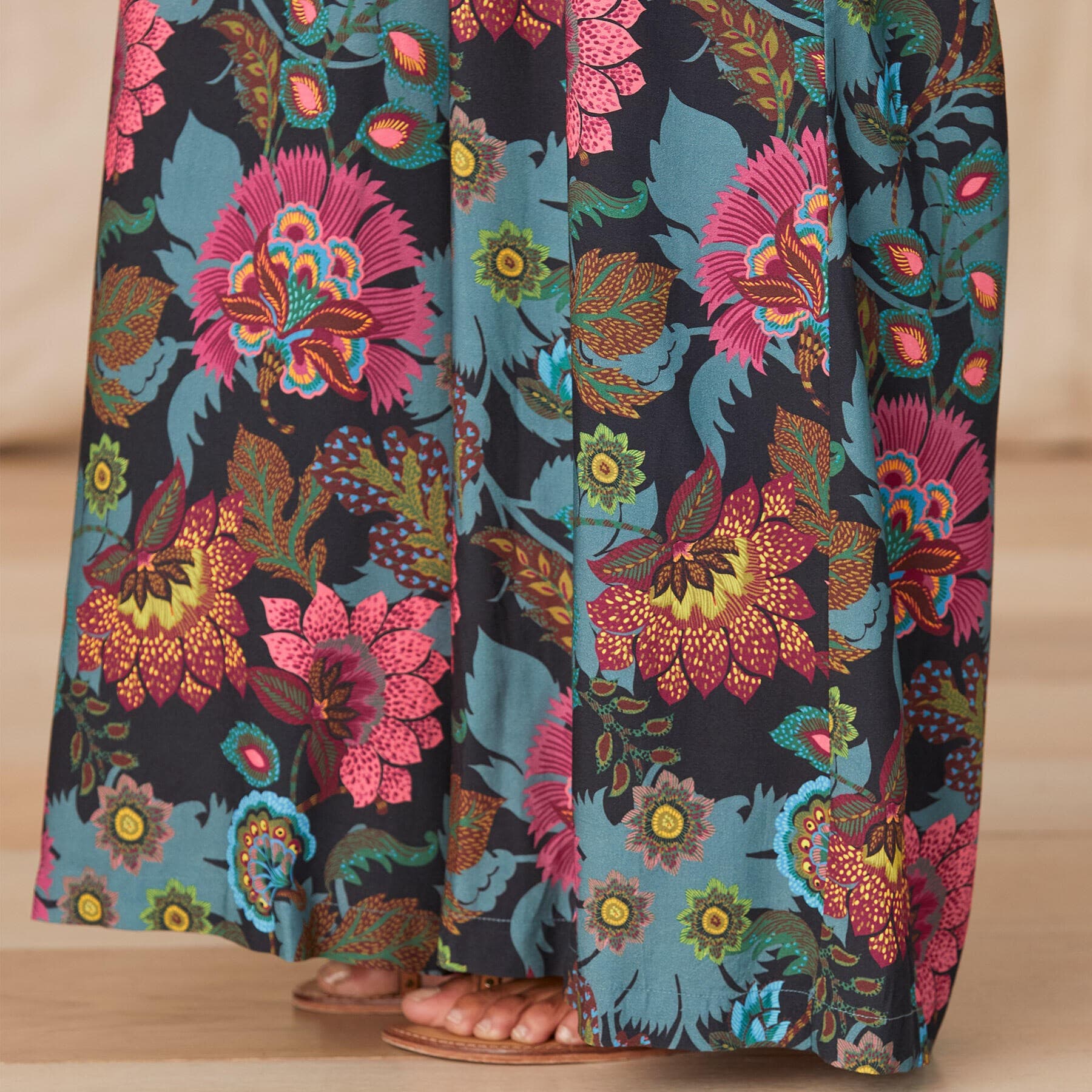 MULTI FLORAL VISCOSE PANT