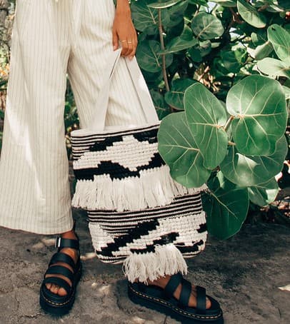 BLACK AND WHITE HAND WOVEN TOTE