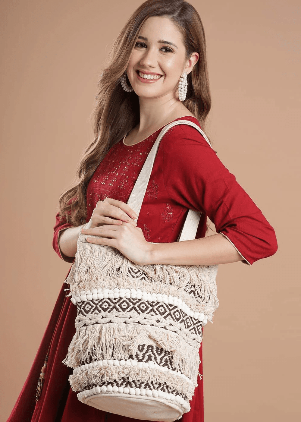 WOVEN  PATTERN TOTE WITH FRINGES