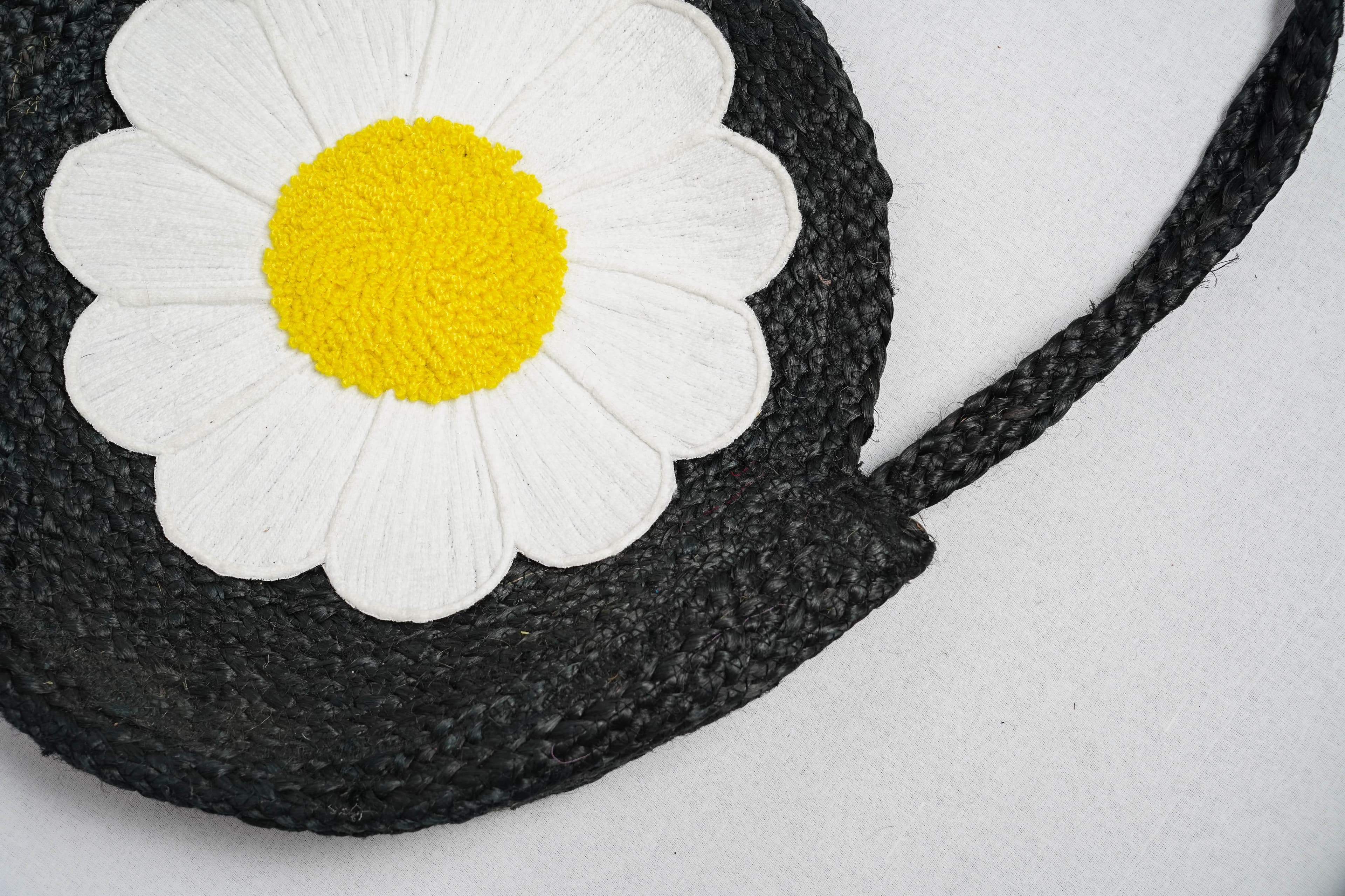 DAISY JUTE TOTE BAG
