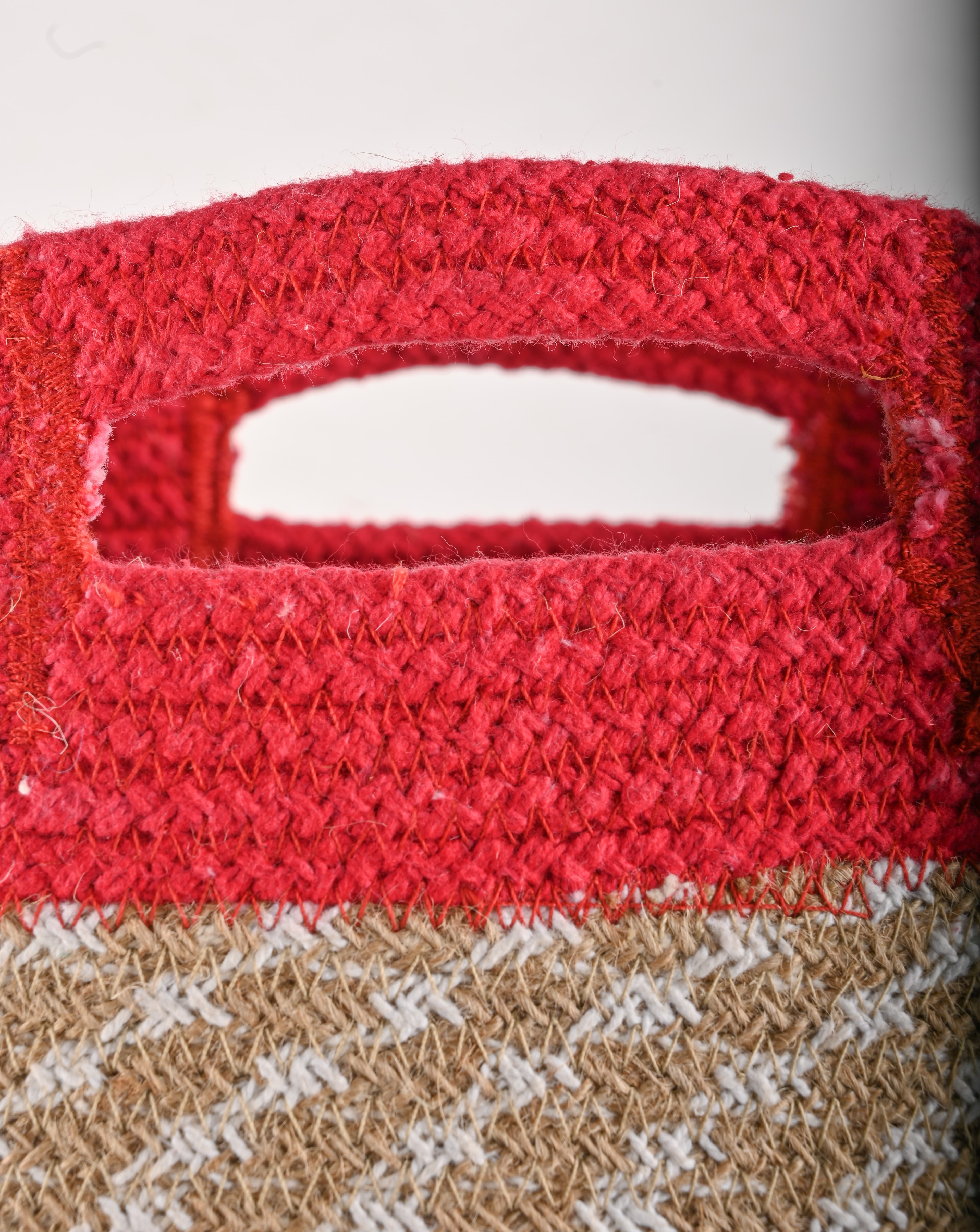 RED WHITE AND BLACK WOVEN BAG