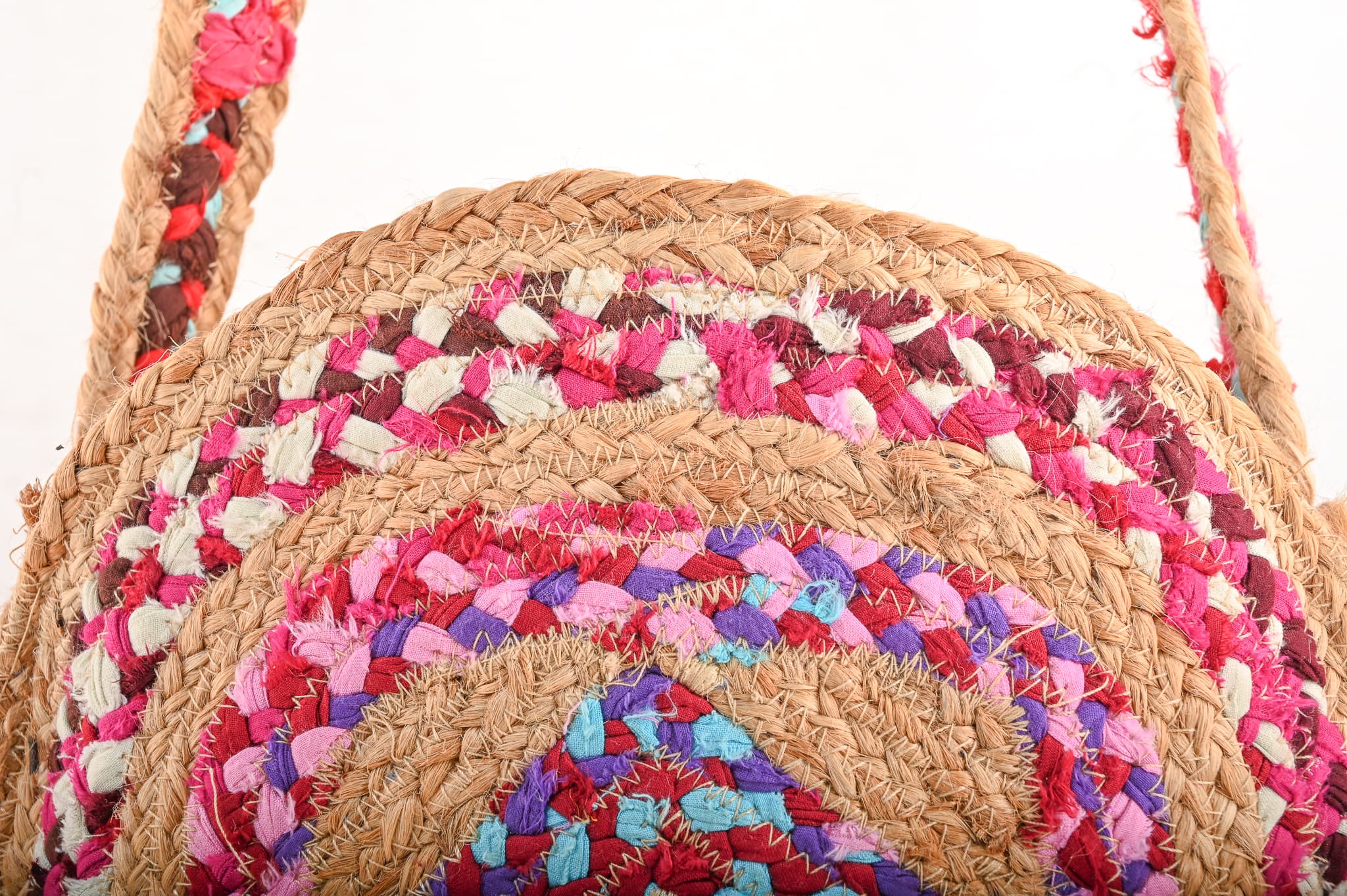 PINK MULTI ROUND JUTE CROSSBODY BAG