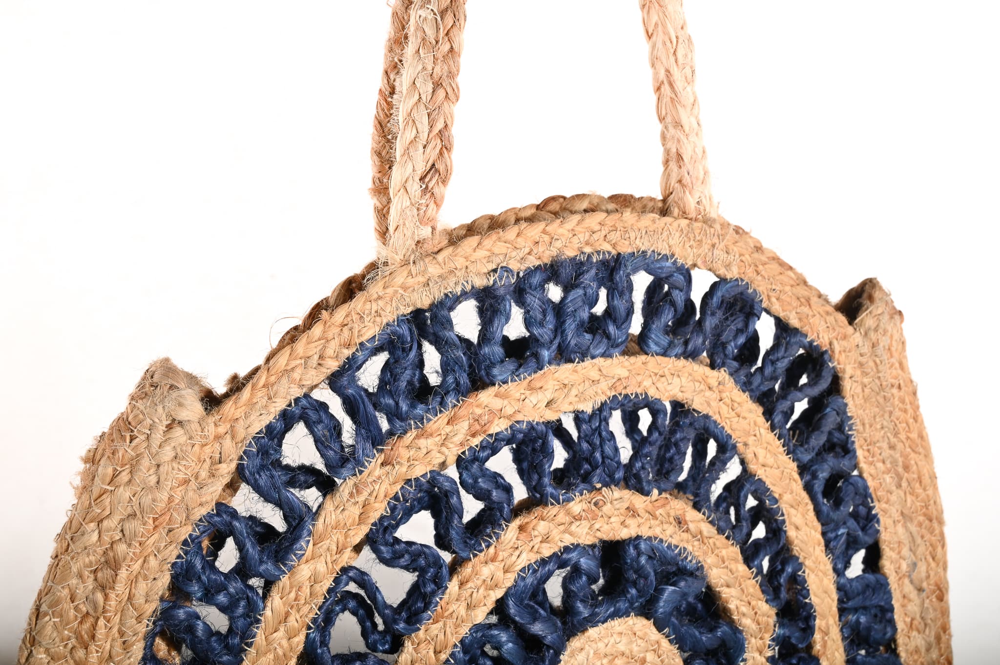 BLUE AND NATURAL JUTE BRAIDED ROUND TOTE BAG