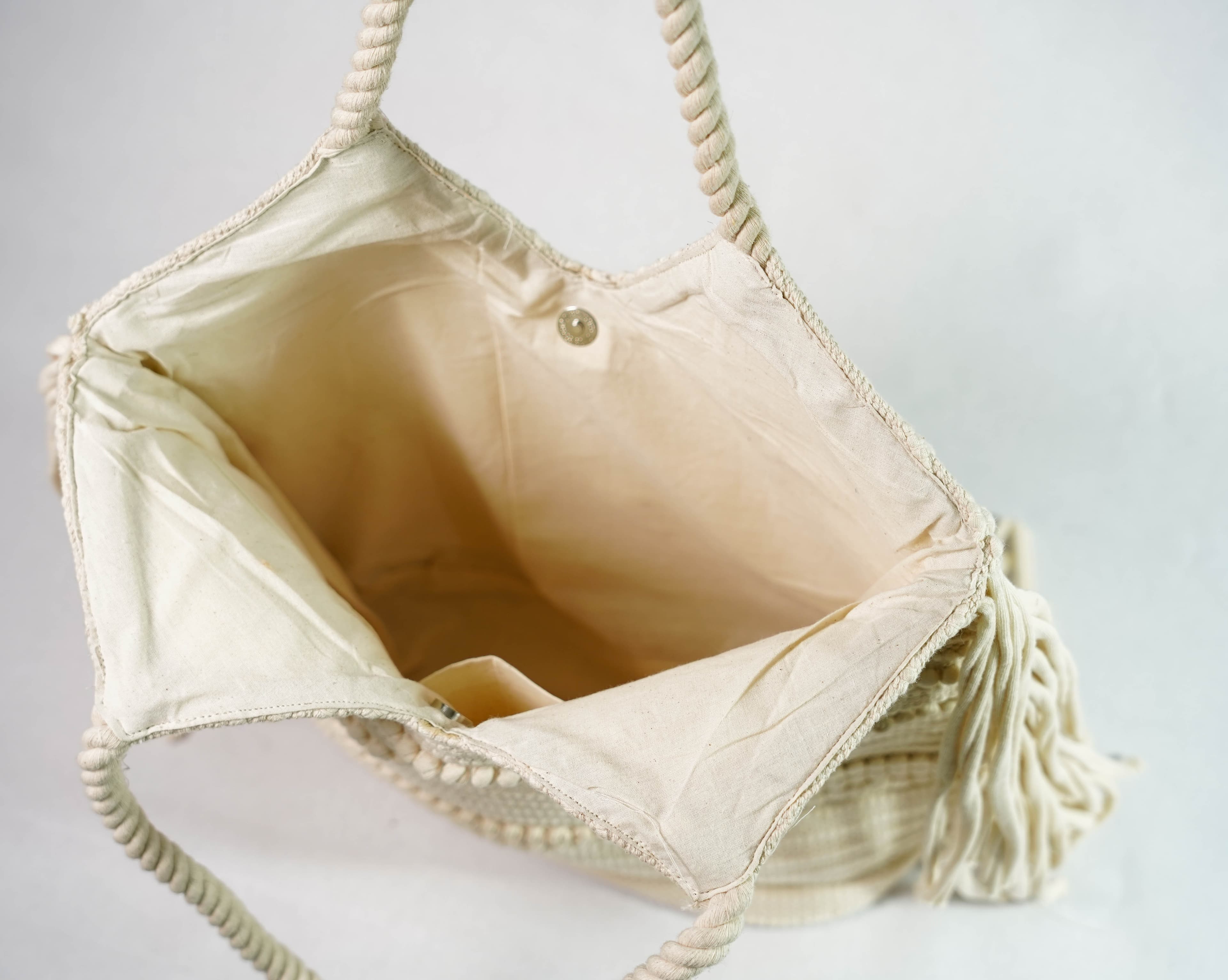 WHITE COTTON SHOPPER BAG WITH FRINGES