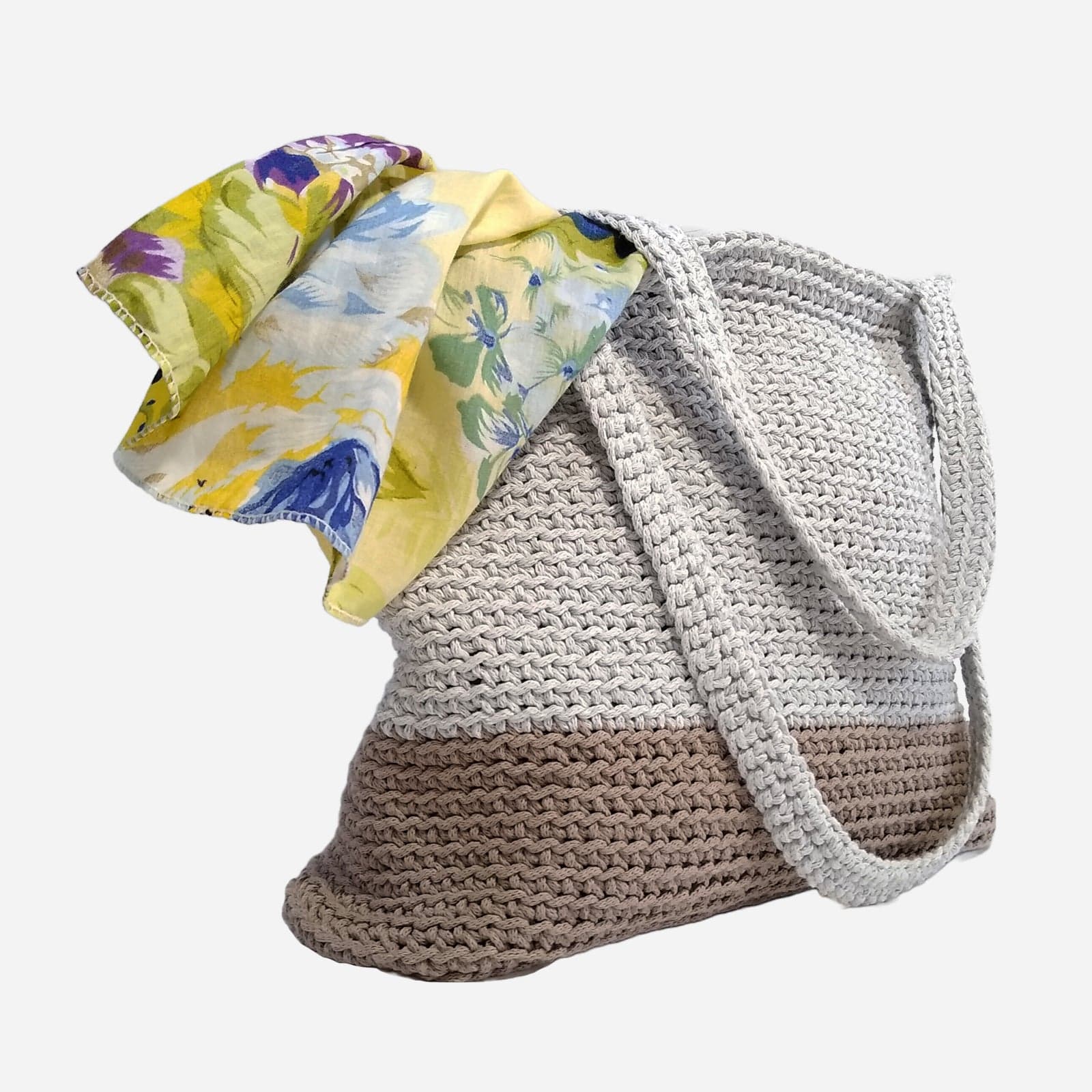 WHITE WOVEN TOTE BAG