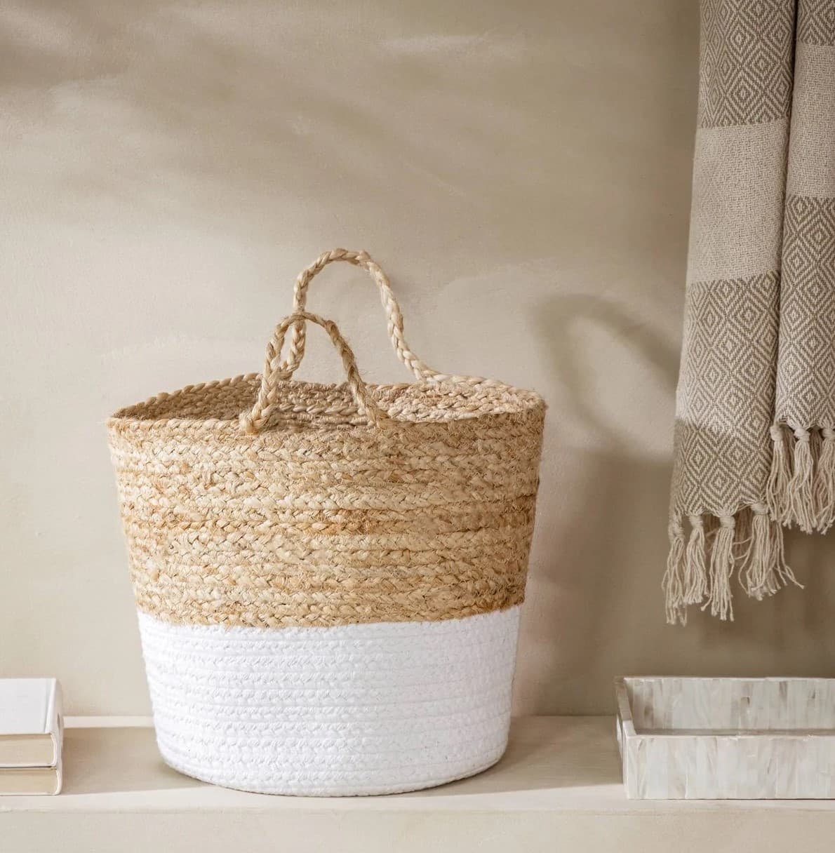 WHITE NATURAL COTTON AND JUTE BASKET