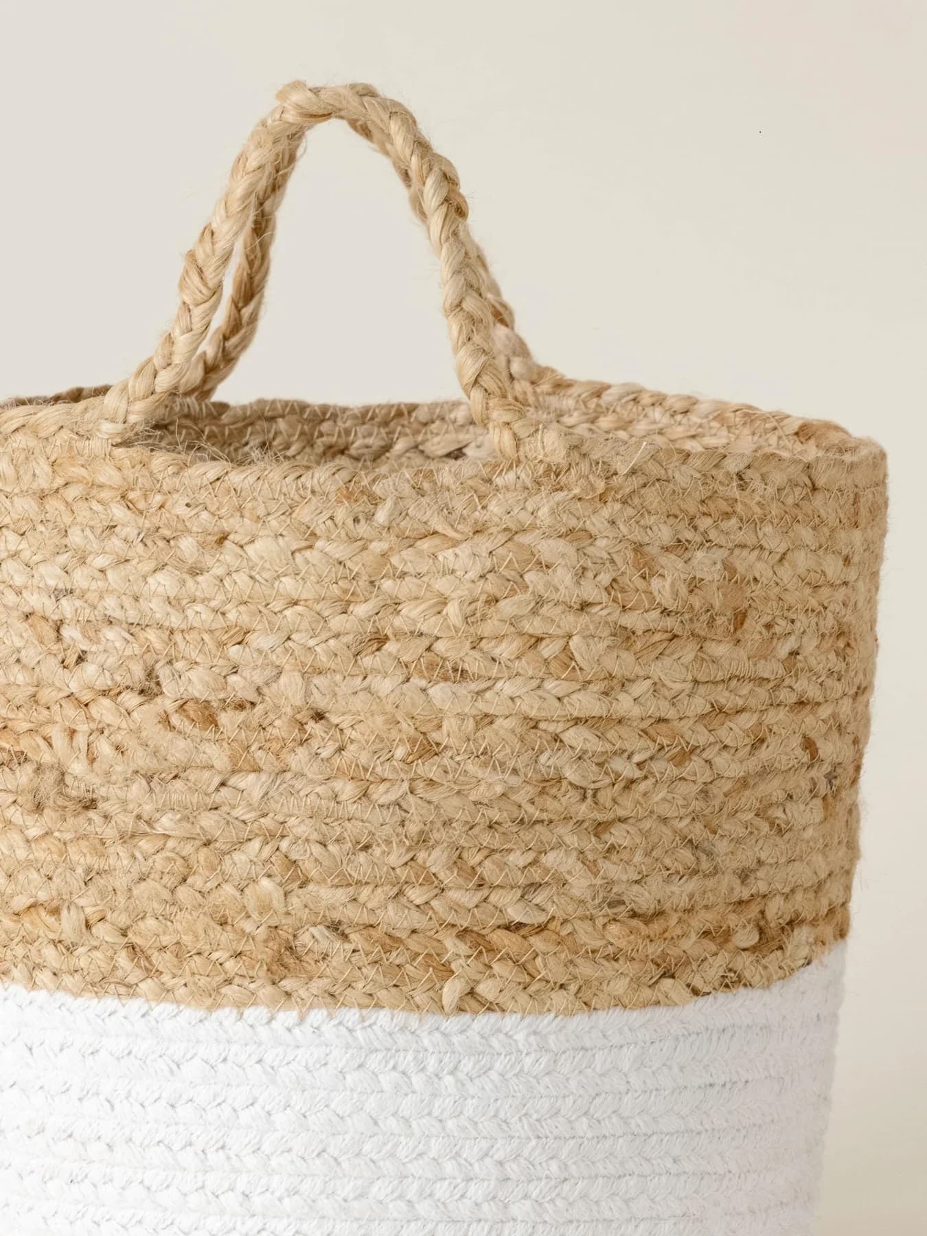 WHITE NATURAL COTTON AND JUTE BASKET
