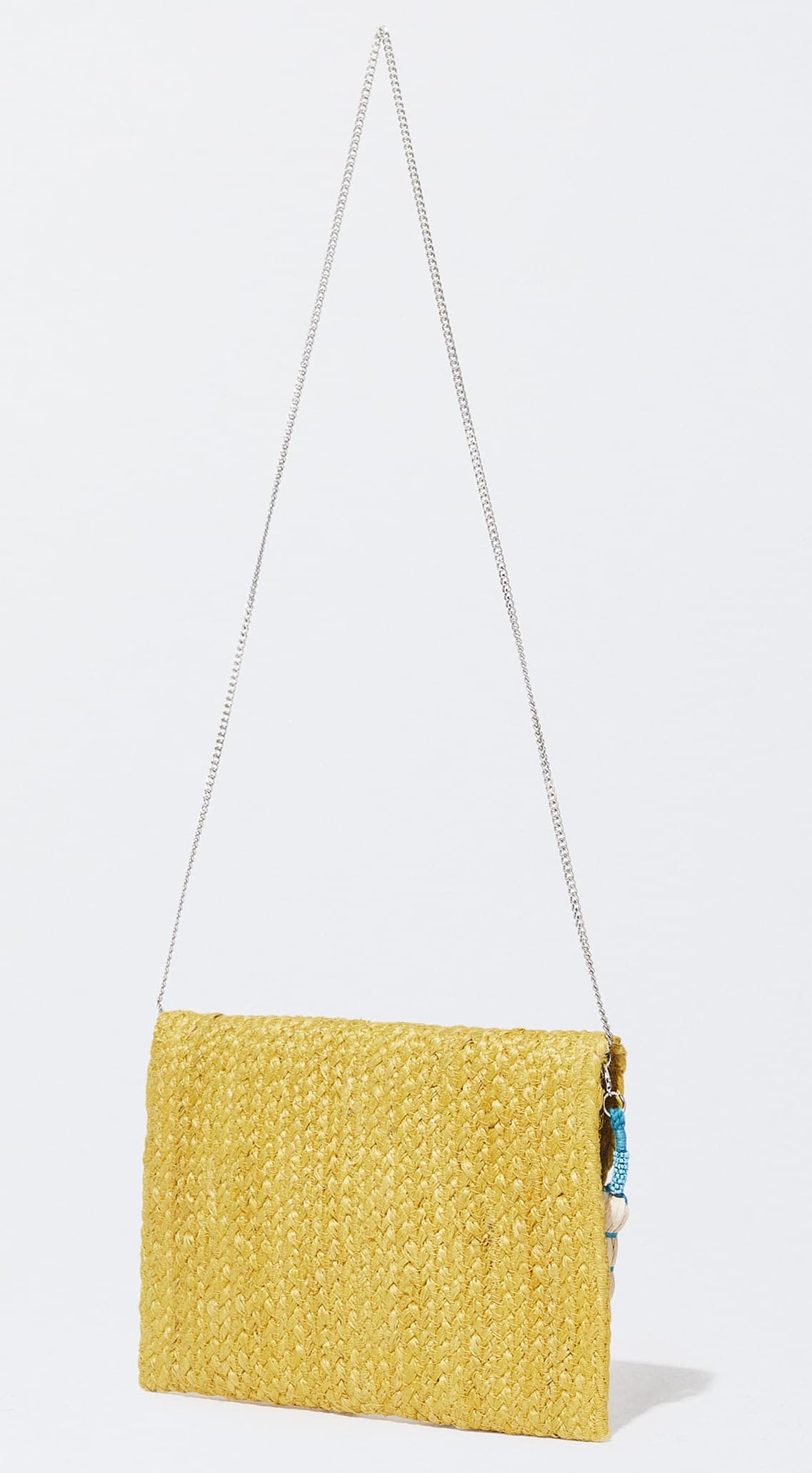 NATURAL BRAIDED JUTE ENVELOPE CLUTCH WITH RAFFIA PENDENT