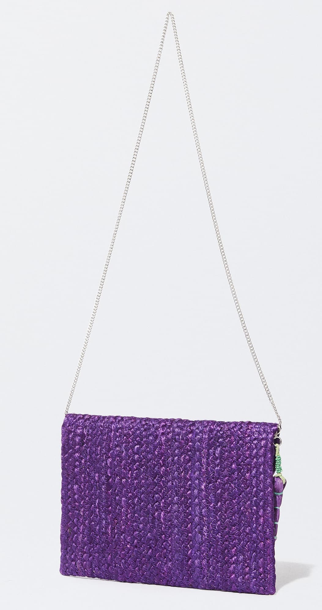 NATURAL BRAIDED JUTE ENVELOPE CLUTCH WITH RAFFIA PENDENT