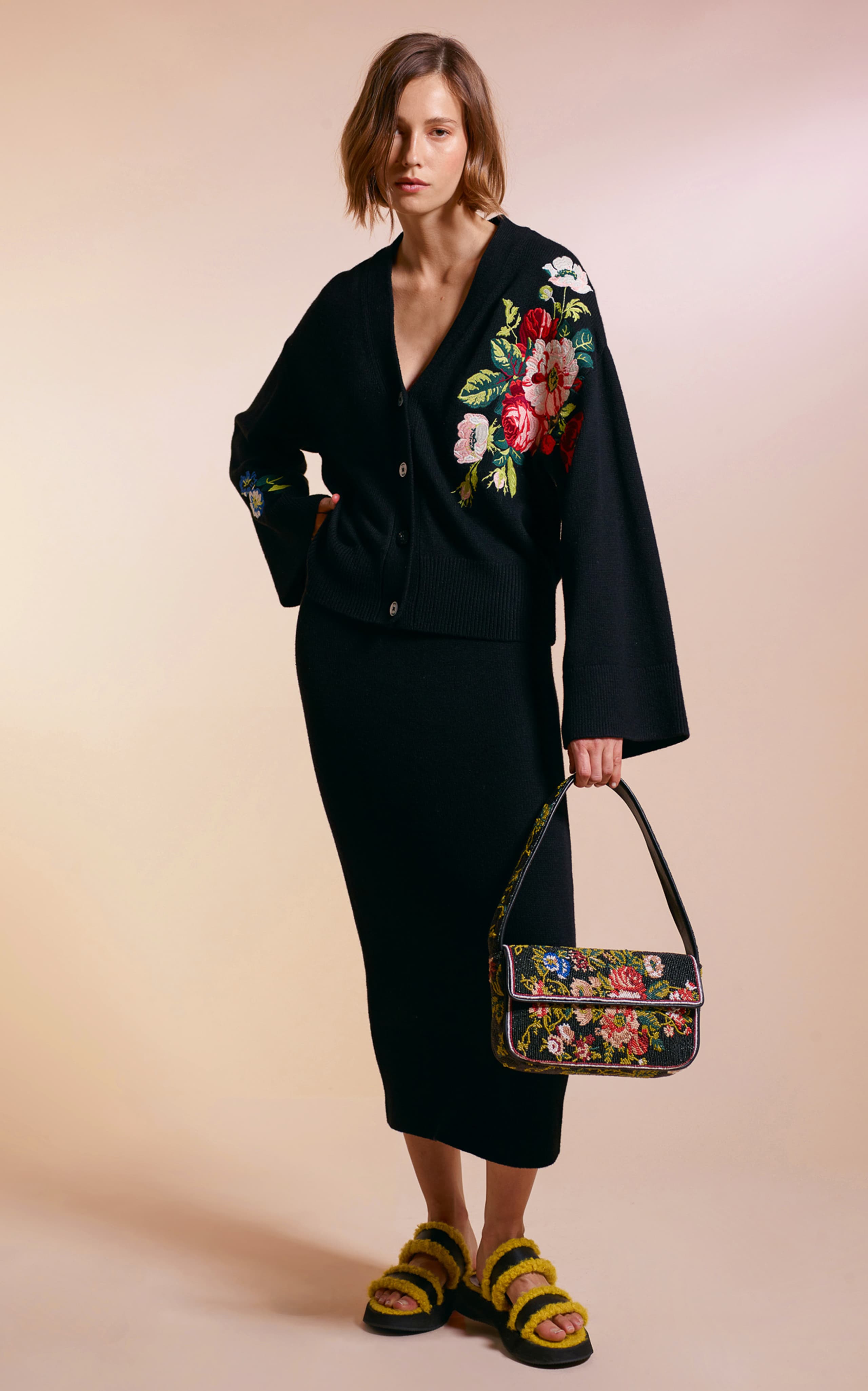 BLACK FLORAL  DESIGN EMBELLISHED SHOULDER BAG