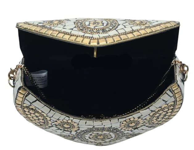WHITE HEART DESIGN MOSAIC CLUTCH BAG