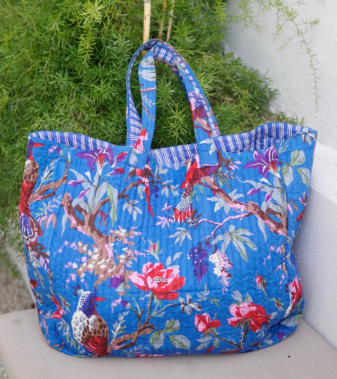 BLUE FLORAL PRINT COTTON PRINT BEACH BAG