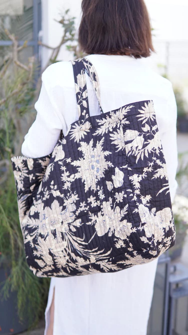 BLACK FLORAL PRINT COTTON BEACH BAG