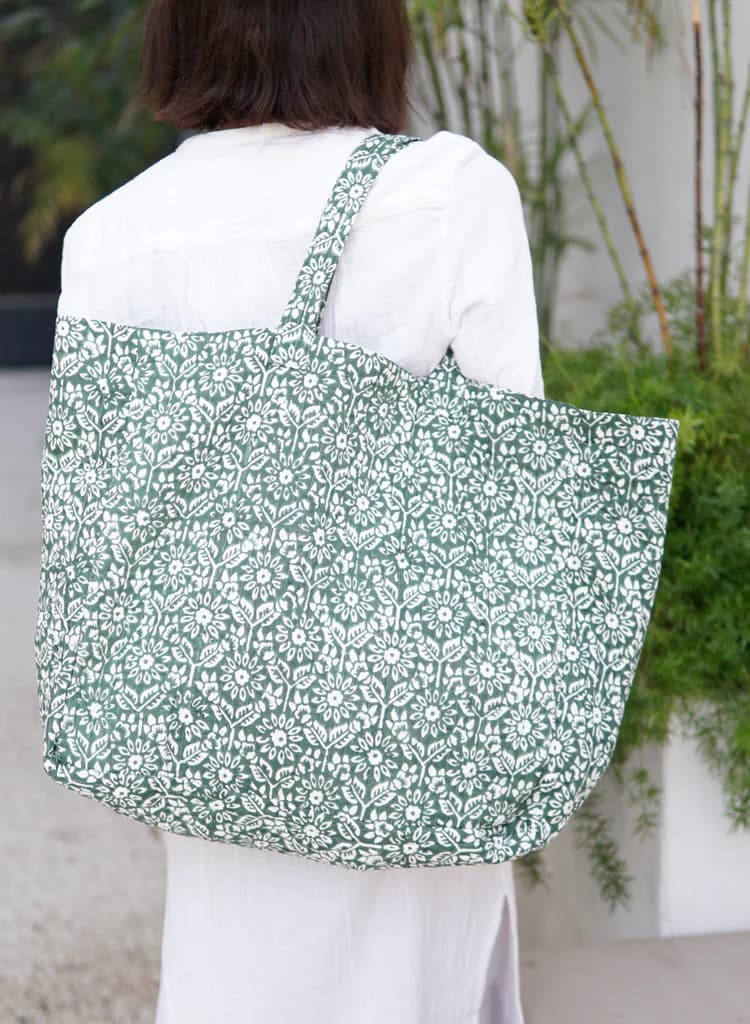 GREEN WHITE BLOCK PRINT COTTON BEACH BAG