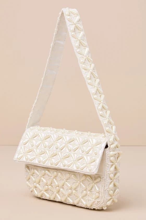 IVORY PEARLS BEADED CLUTCH SLING BAG