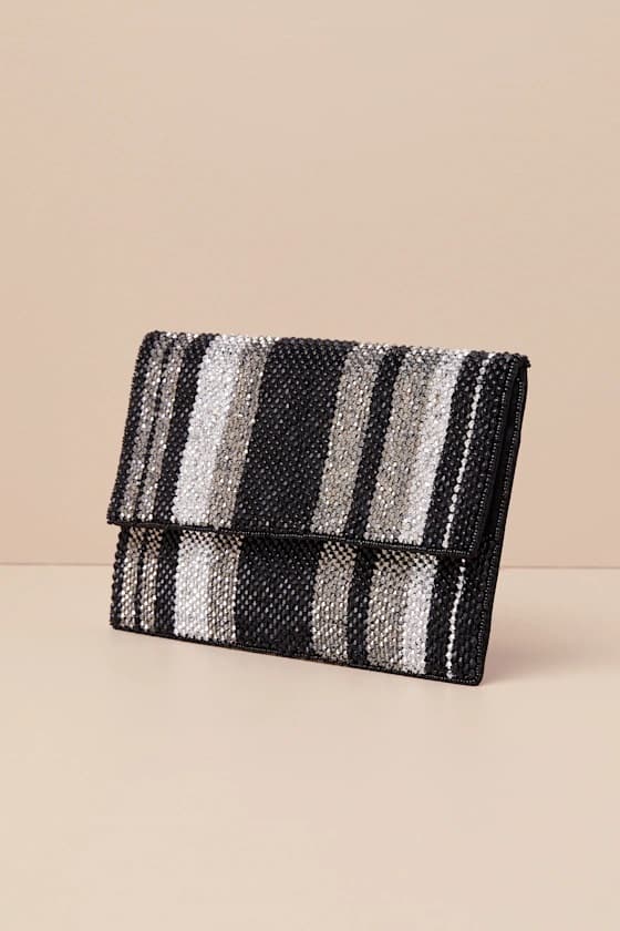 BLACK SILVER STRIPE BEADED CLUTCH