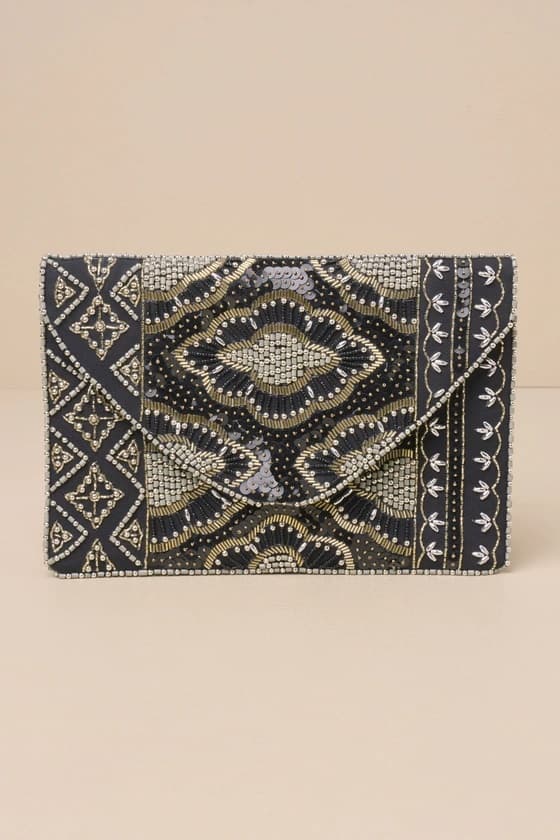 ETCHED STONE BEADED FASHION CLUTCH