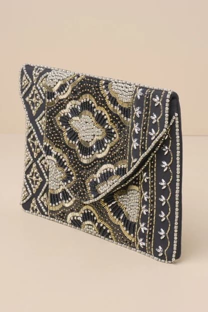 ETCHED STONE BEADED FASHION CLUTCH
