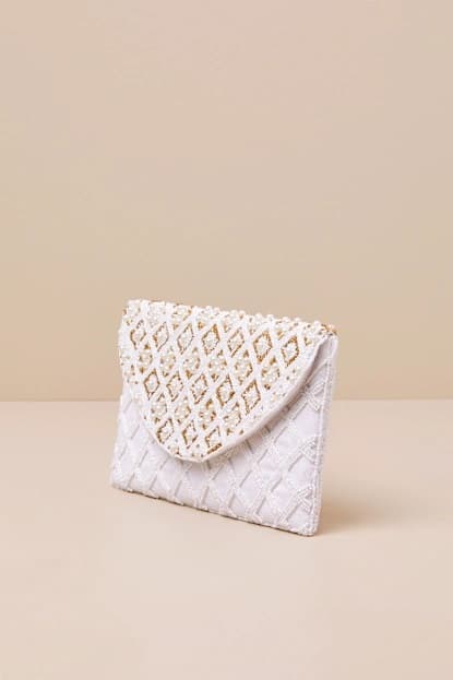 LUXURIOUS WHITE BEADED PEARL CLUTCH