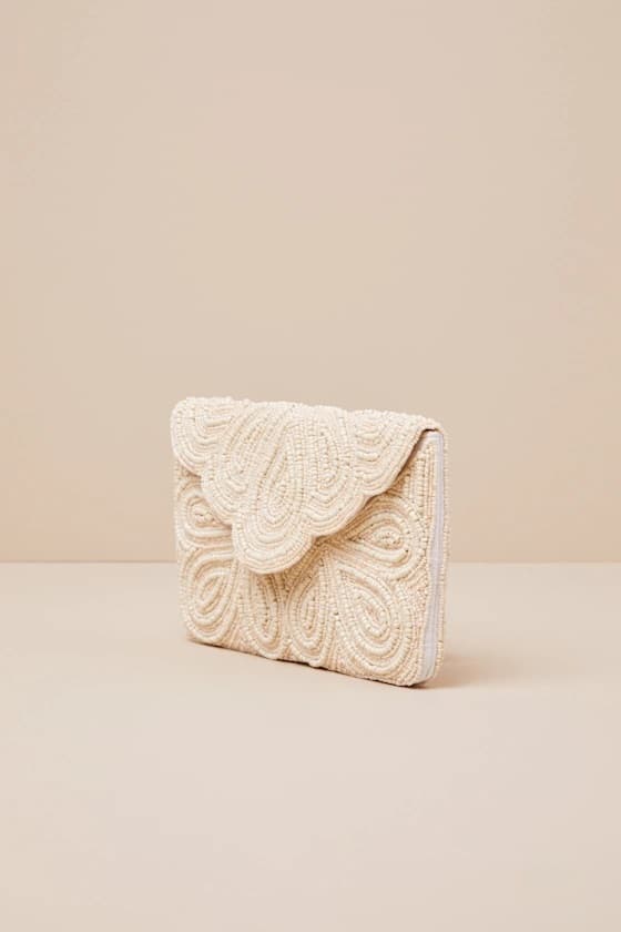 STUNNING ADDITION WHITE BEADED CLUTCH