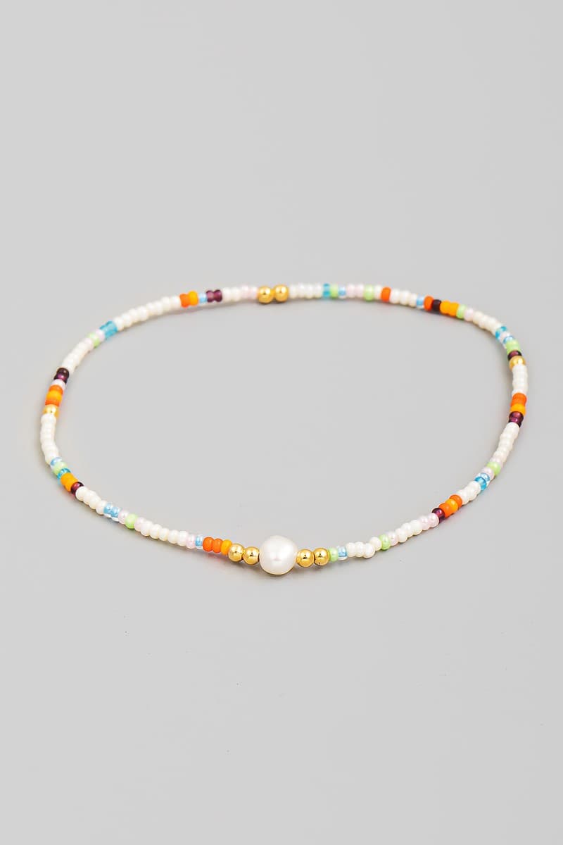 WHTE MULTI BEADED STRETCH BRACELET