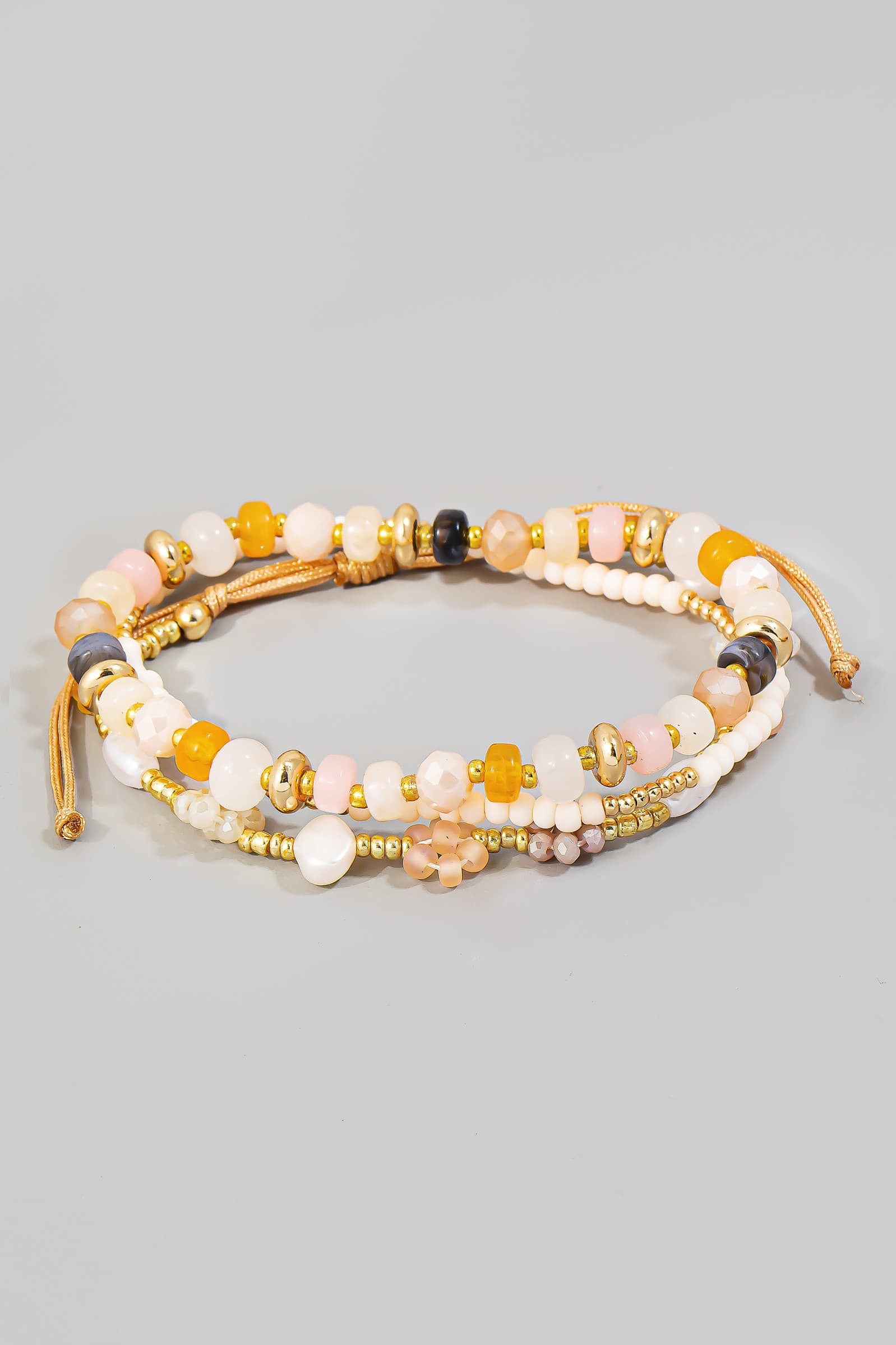 ASSORTED GLASS BEAD ADJUSTABLE BRACELET