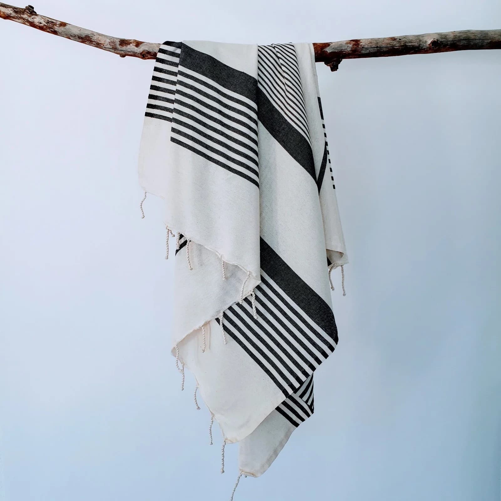 ARSH WHITE STRIPES TURKISH TOWELS