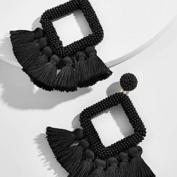 FRINGE DROP BEADED EARRING