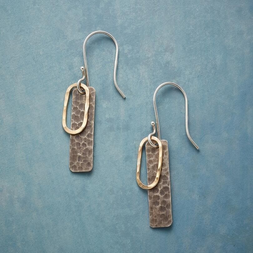 BAR DESIGN HAMMERED  DANGEL EARRING