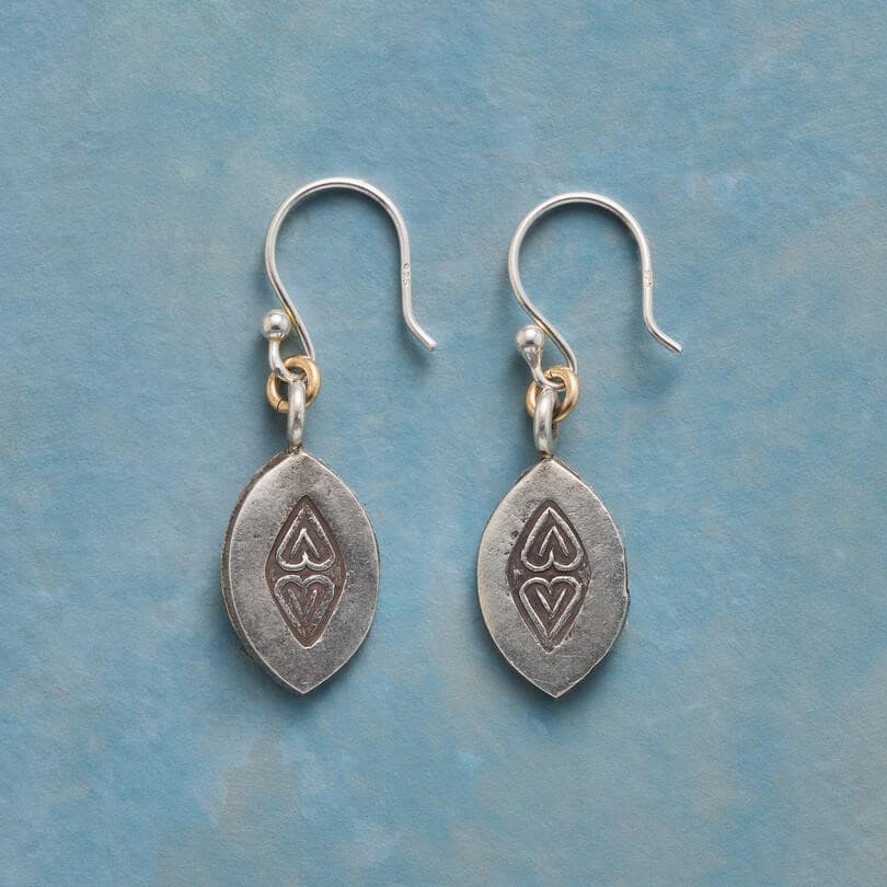 BOAT SHAPE DANGEL EARRING