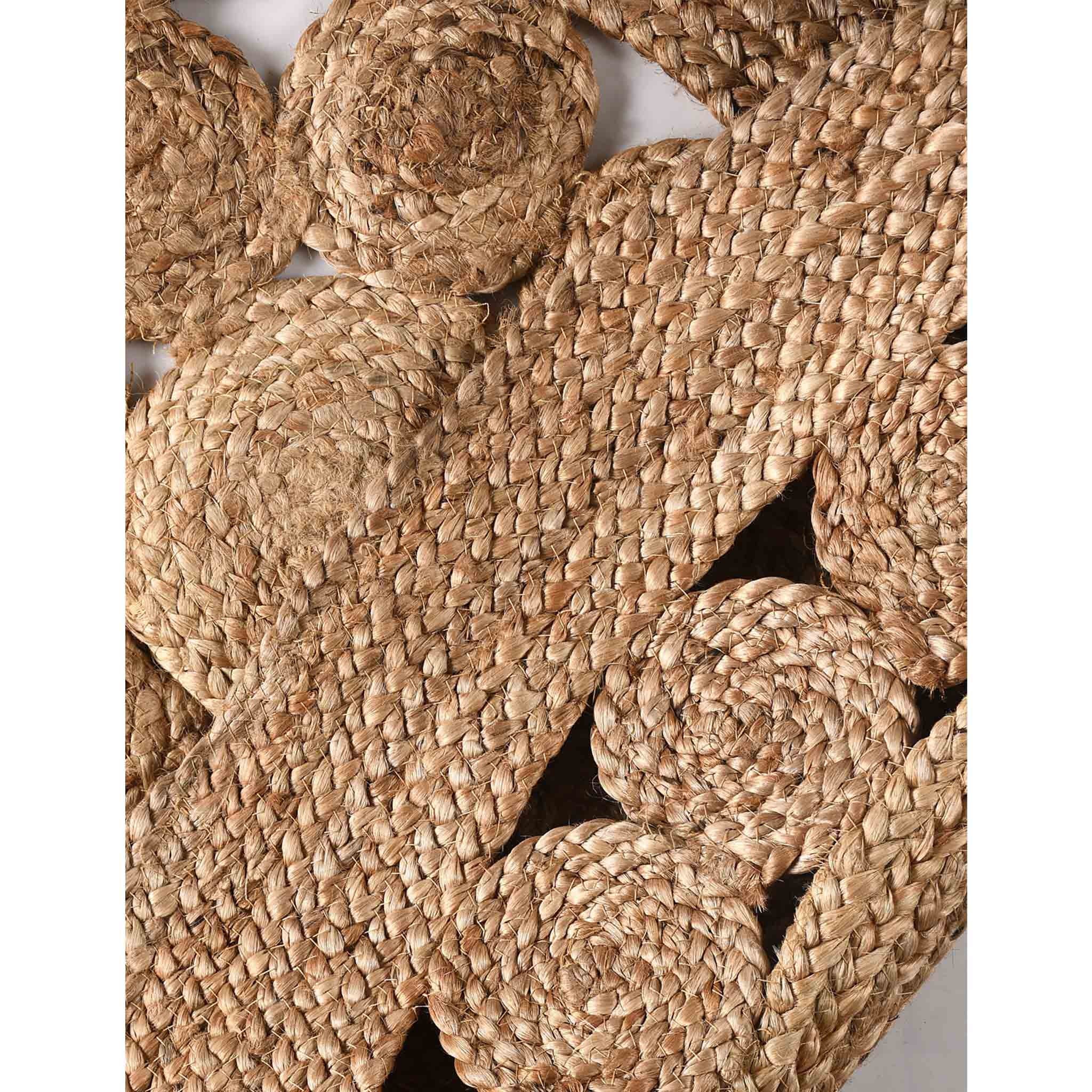CIRCULAR PATTERN JUTE BRAIDED RUG