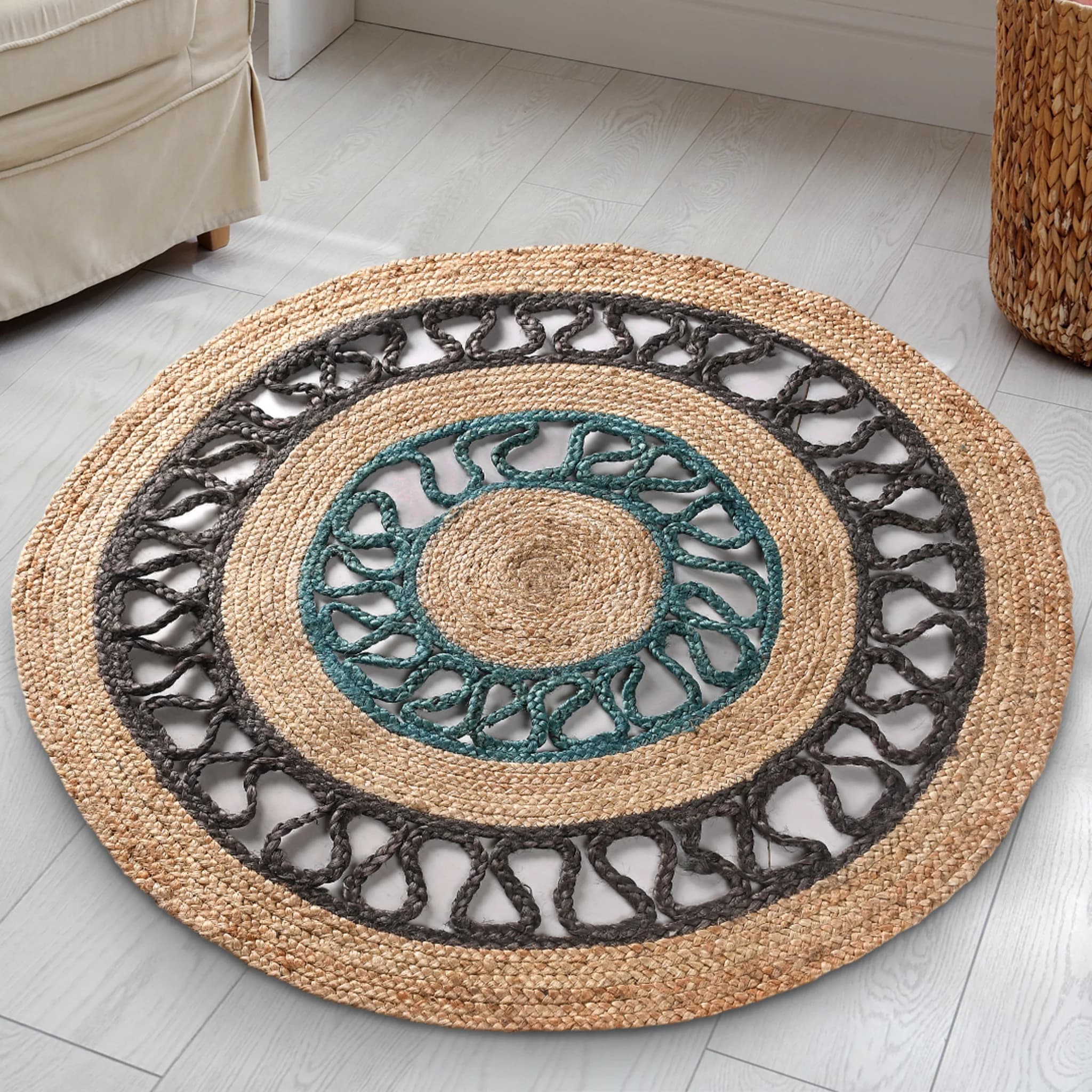 MUTLI PATTERN JUTE BRAIDED RUG WITH CUTOUT DETAIL