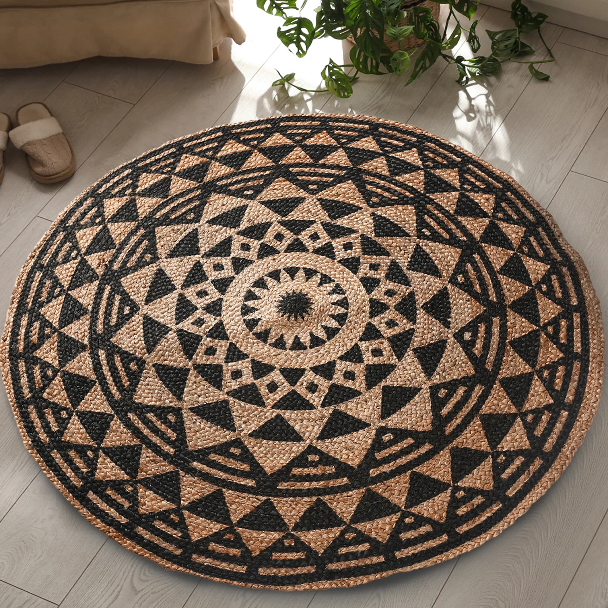BLACK SYMMETRIC PRINT JUTE WOVEN RUG