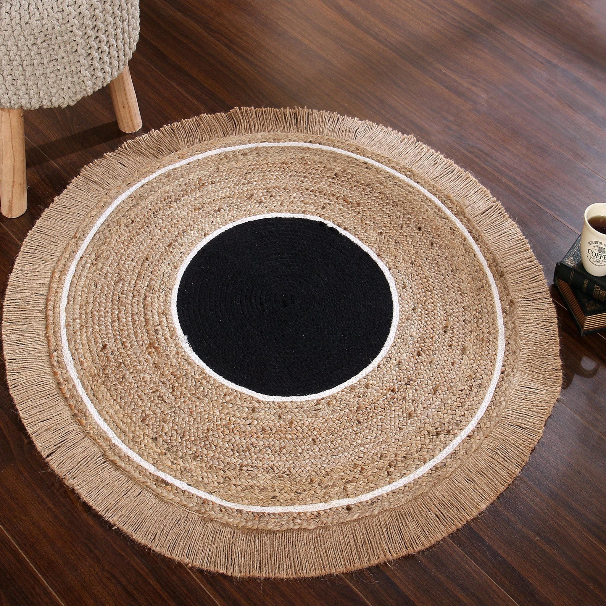 JUTE BRAIDED RUG WITH FRINGES