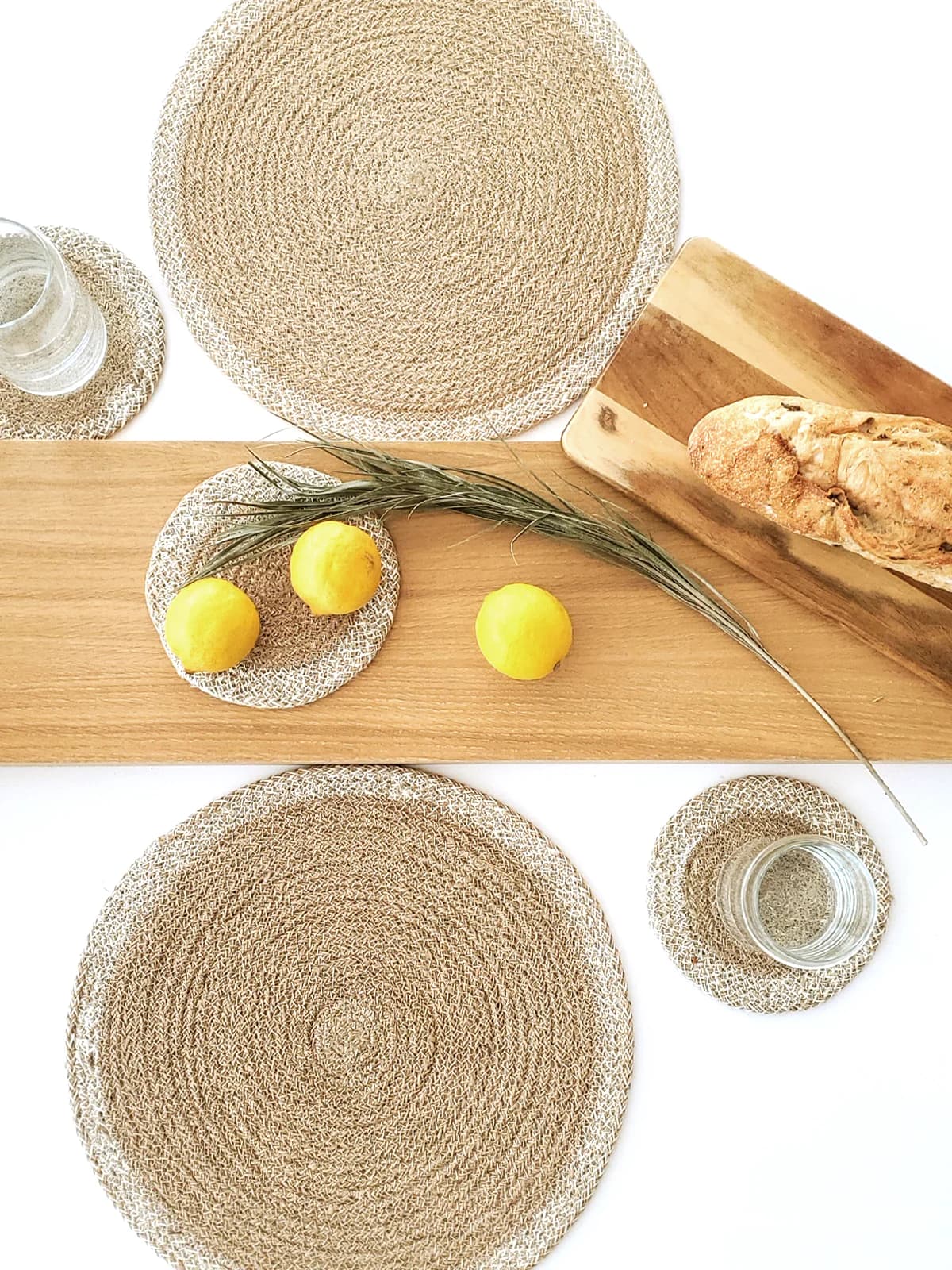 JUTE BRAIDED TRIVET COASTER WITH COTTON AND JUTE WOVEN BORDER SET OF 4
