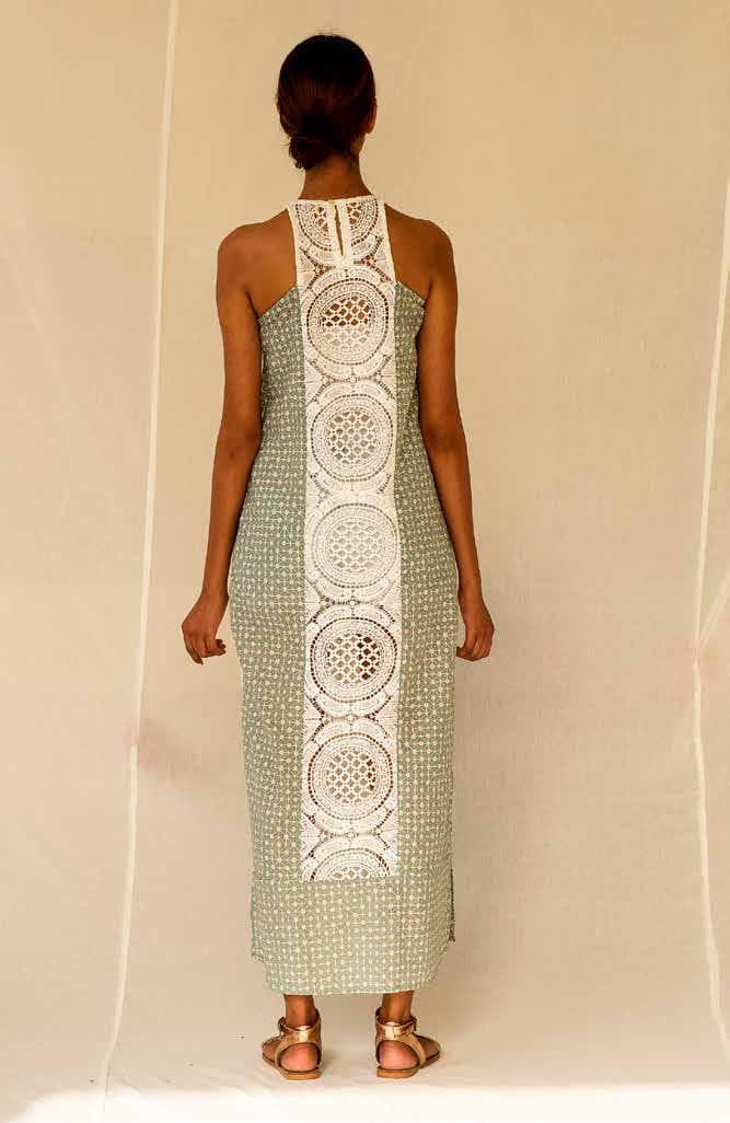 Elegant Dress With Embroider Details