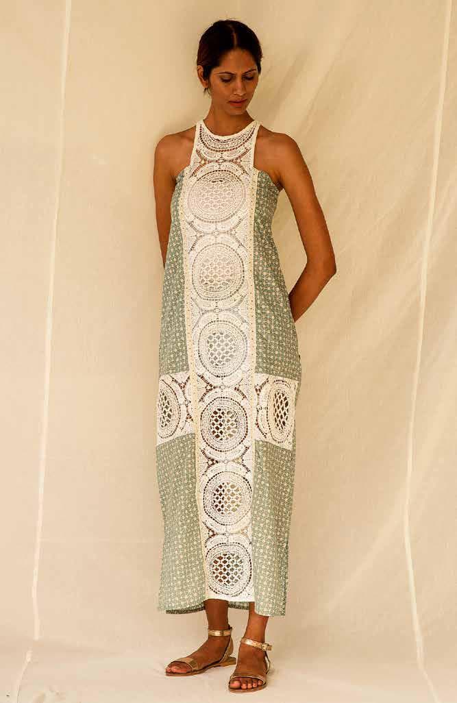 Elegant Dress With Embroider Details