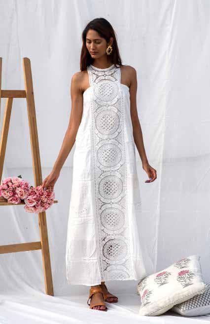 Elegant Dress With Embroider Details