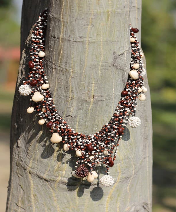 WINE RED COLOR BEADED DESIGN NECKLACE