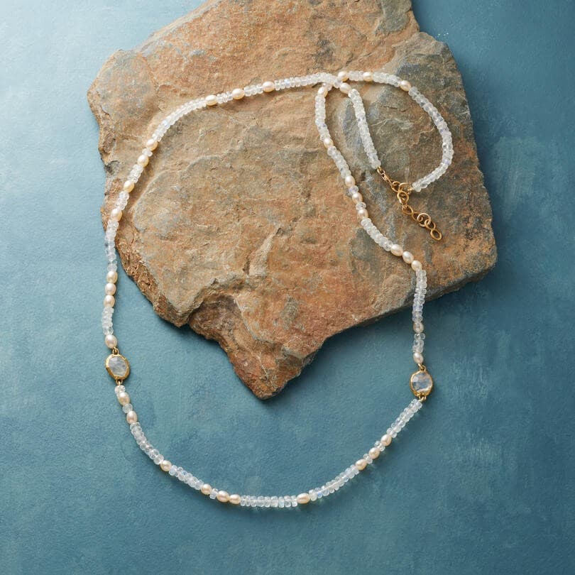 CLEAR GLASS BEAD LONG NECKLACE