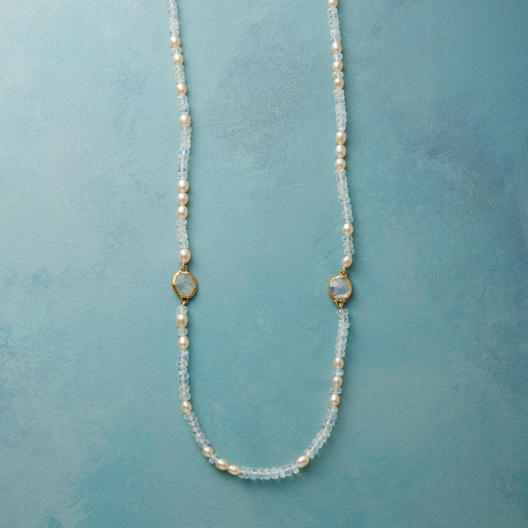 CLEAR GLASS BEAD LONG NECKLACE