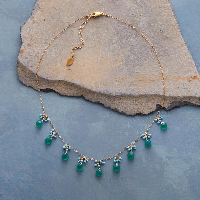 GREEN GLASS BEAD NECKLACE